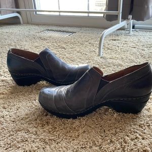 Sofft mules gray size 9.5
